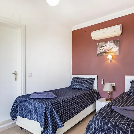 Islamlar Village 3 Bedroom 1062 ヴィラ カルカン